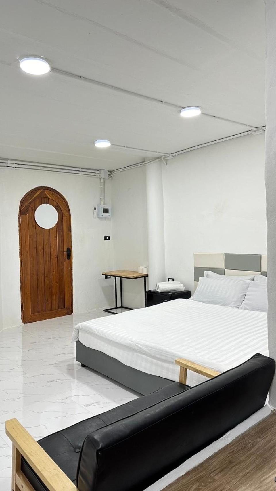 Megun 10 L Apartment Bangkok Exterior foto